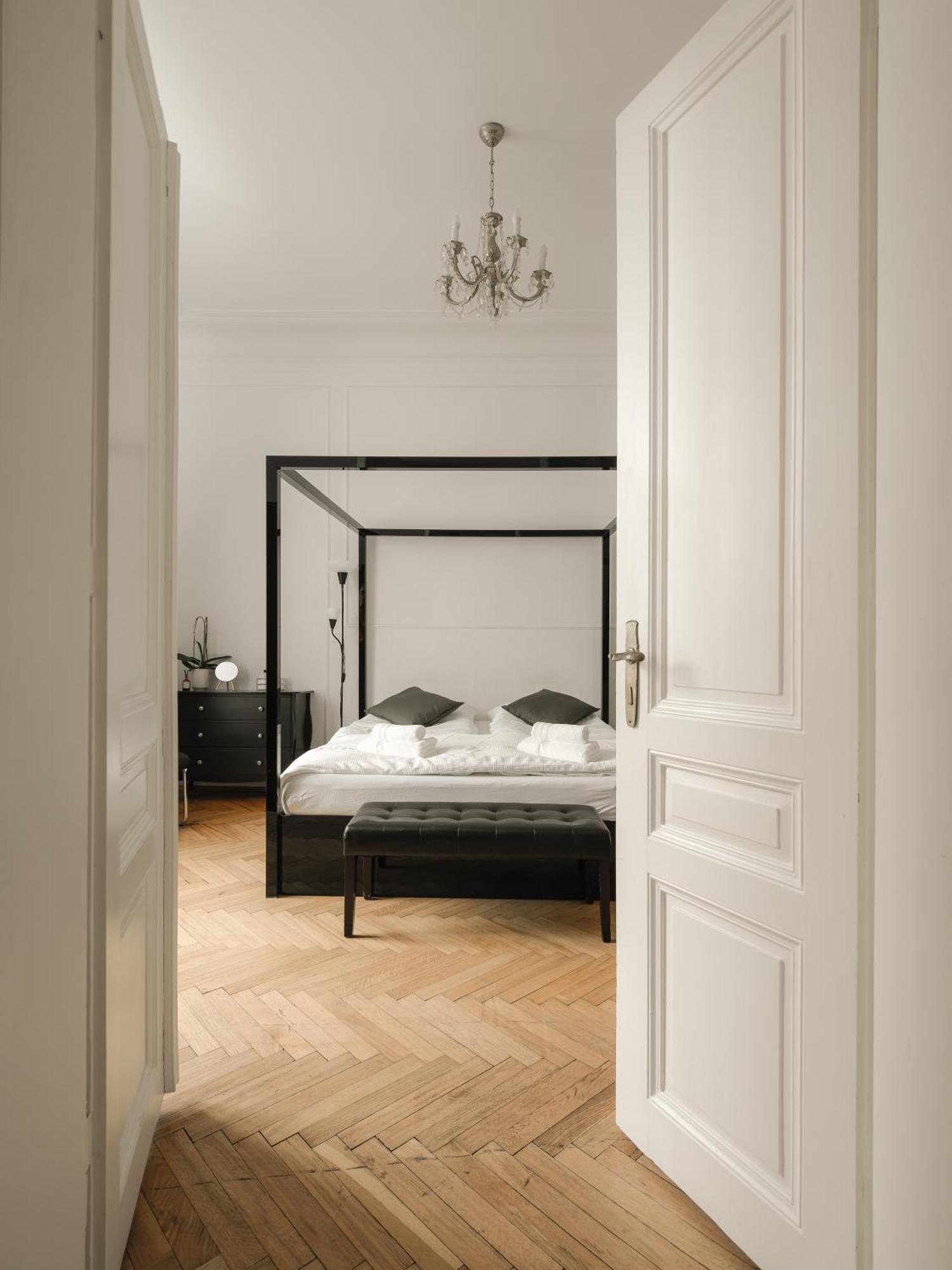 Central Apartments Parizska Прага Экстерьер фото